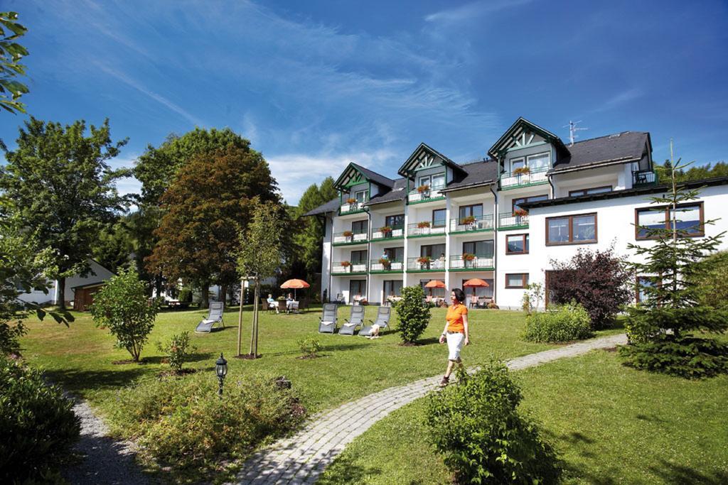 Hotel & Ferienappartements Edelweiss Віллінген Екстер'єр фото